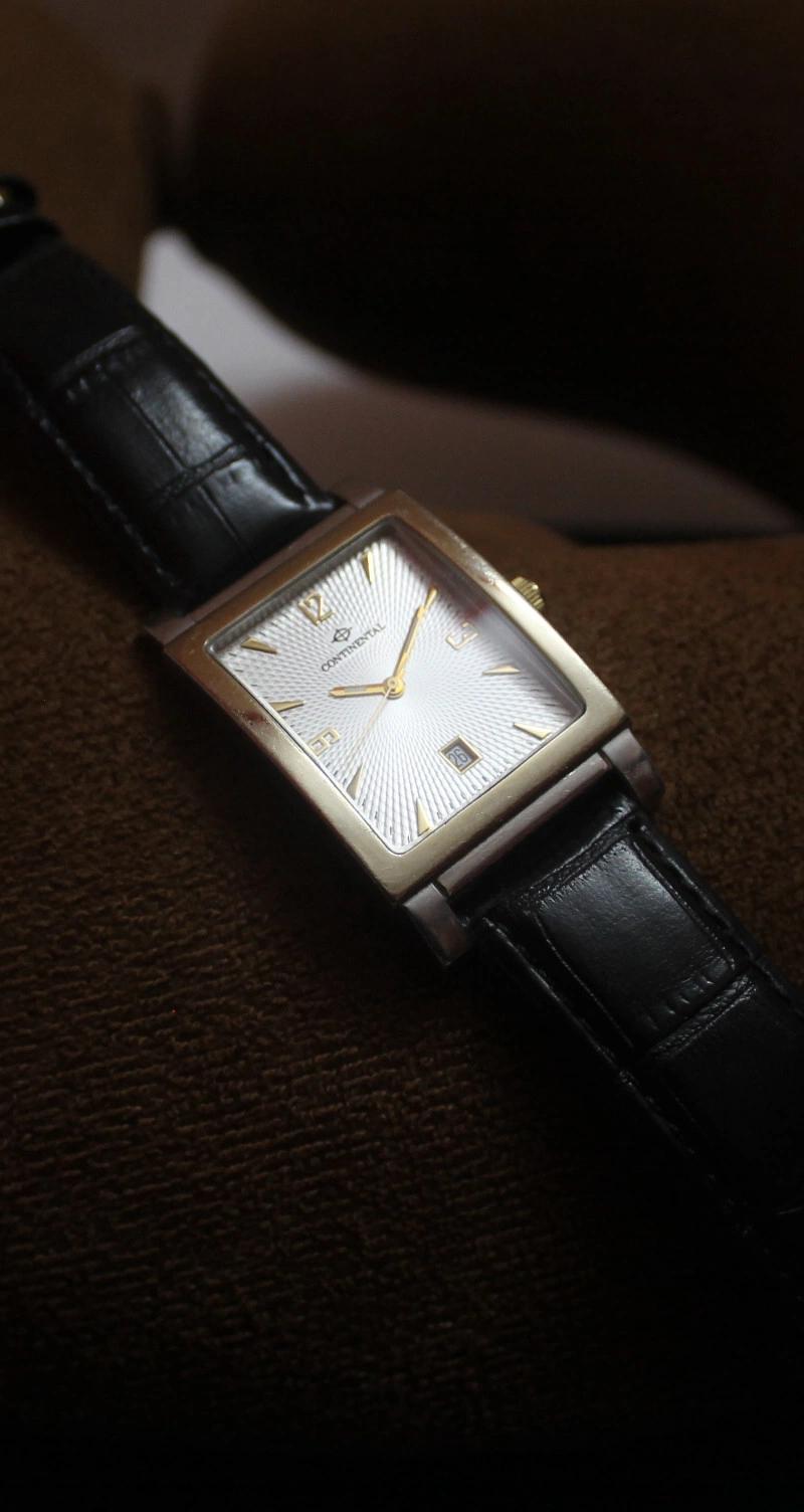 Continental 1068 Men's Watch – Elegant Swiss Timepiece